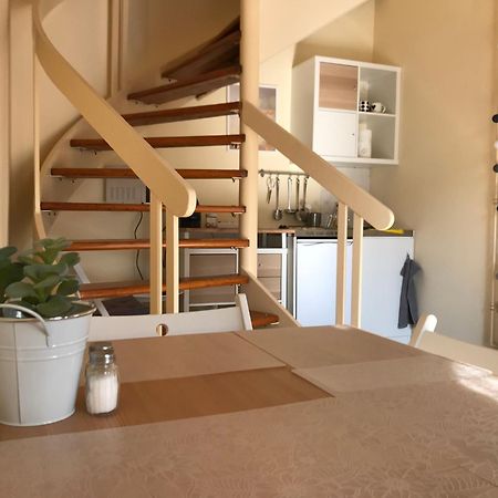 אגר Black & White Apartments - White מראה חיצוני תמונה
